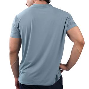 Camiseta Deportiva de Alta Calidad, Lisa, con Logotipo Personalizable, 220 g/m², Color Sólido, Elástica, Cuello Redondo, para Entrenamiento, Gimnasio y Fitness - Product Image 3