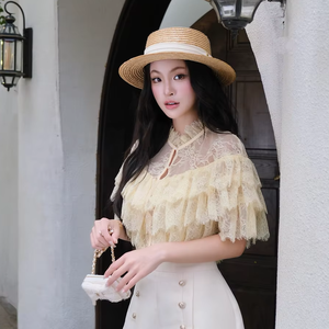 Coshe Myra Chemisier en dentelle vintage élégant pour femme Détails de perles Classique Féminin Doux Mousseline de soie pour naturel Quotidien Respectueux de l'environnement - Product Image 1