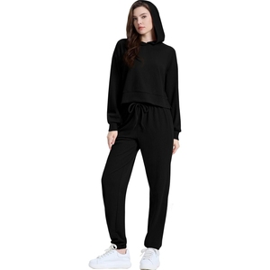ODM Color liso Mujeres Jogger Set Pullover y Jogging Pants Set Moda Casual Chándal para mujer Invierno Dos piezas Chándal - Product Image 1