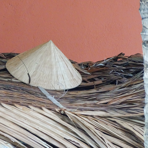 Chapeau conique en herbe, artisanat de haute qualité du Vietnam - Product Image 4