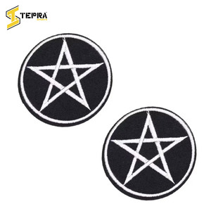 Meilleure qualité grande lettre broderie patchs TEPRA SPORTS nouveaux patchs coeur fleur école Clubs chapeau usine taux feutre - Product Image 2