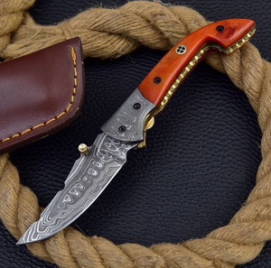 Cuchillo plegable de acero de Damasco de alta calidad, cómodo mango de hueso de camello con agarre fuerte, OEM personalizable - Product Image 5
