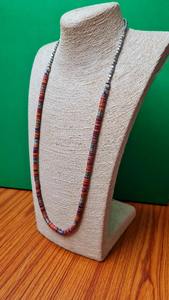 Hermoso collar de cuentas de acrílico hecho a mano pieza de declaración artística geométrica de moda para ropa de fiesta y regalo - Product Image 6