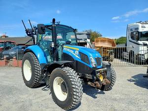 Sélection de tracteurs agricoles 4x4 de 70 CV avec moteur et boîte de vitesses Hilux – Tracteur agricole haute productivité à vendre - Product Image 4