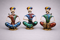 Ensemble de 3 figurines assises modernes Rajasthani Chowkidars, artisanales, écologiques, durables, en fer, décoration de table, accent culturel pour la maison