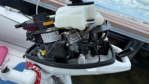 Motor fueraborda de 15 pulgadas, blanco, nuevo, 6HP, 2, 1 par - Product Image 3