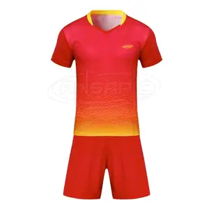新设计团队制造足球服套装顶级高品质定制设计足球服