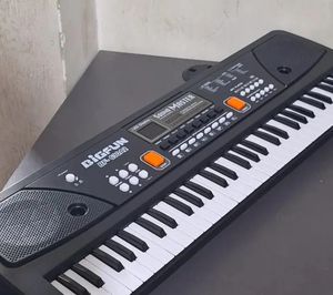 สินค้าขายดี พร้อมส่ง MO-TI-F.S X-F6 สำหรับมืออาชีพ ใช้ในสตูดิโอ ผลิตงาน และสถานีทำงาน มีจำหน่ายแล้ว - Product Image 1