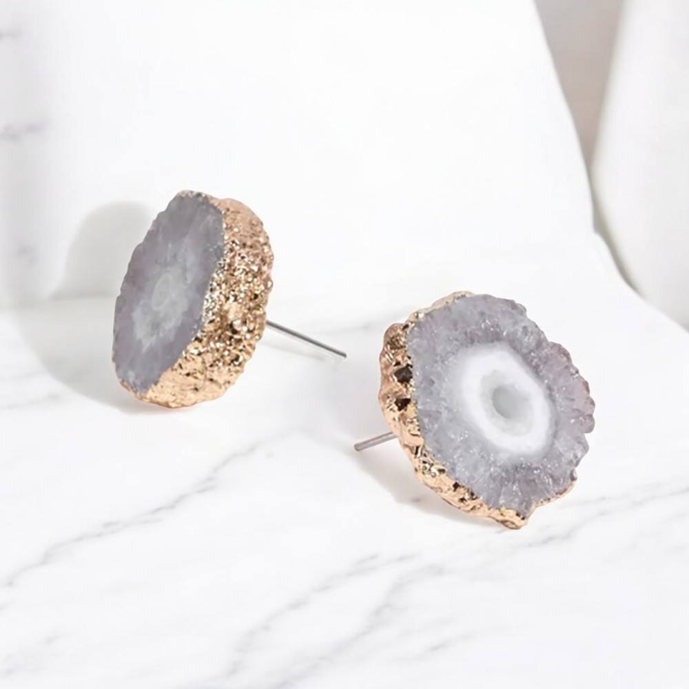 ควอตซ์แสงอาทิตย์สีขาว