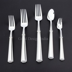 ชุดช้อนส้อมสแตนเลสสีทองดีไซน์หรูสำหรับงานแต่งงานชุดเครื่องใช้บนโต๊ะอาหารทำจากเหล็กกระจกดีไซน์แบบราชวงศ์ - Product Image 1