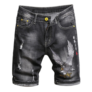 Shorts de mezclilla de verano al por mayor con corte y costura, dobladillo sin rematar, efecto desgastado, apliques bordados, lavado ácido y personalización. - Product Image 2