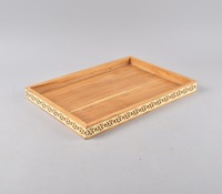 Plateau de service décoratif en bois de manguier naturel artisanal de luxe, élégant plateau rectangulaire pour table basse avec motif géométrique croisé