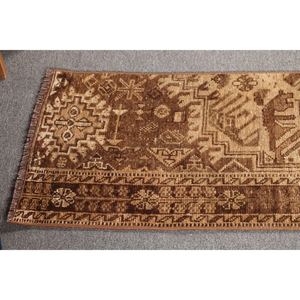 Petit tapis turc vintage 1,5x7 pieds, tapis brun - Product Image 4