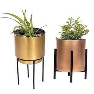 กระถางโลหะสำหรับปลูกต้นไม้ทำด้วยมือทรงหรูหราดีไซน์ไม่เหมือนใครกระถางต้นไม้โลหะแฟนซีสไตล์อินเดียดีไซน์ใหม่ - Product Image 4