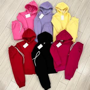 ชุดรถบรรทุกสำหรับเด็กชุดกีฬาผ้านิ่มสีสันสดใสชุดวอร์มผ้ามีฮู้ดขนาดใหญ่ชุดวอร์มผ้าคุณภาพผลิตในปากีสถาน - Product Image 6