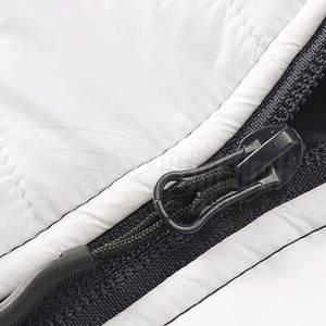 Abrigo de invierno impermeable para hombre, chaqueta acolchada de poliéster con capucha y logotipo personalizado, venta al por mayor - Product Image 6