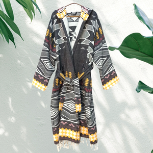 เสื้อคลุมอาบน้ำแบบชนเผ่าตุรกี สีดำและสีขาว, คิโมโน, แต่งขอบด้วยพู่ - Product Image 3