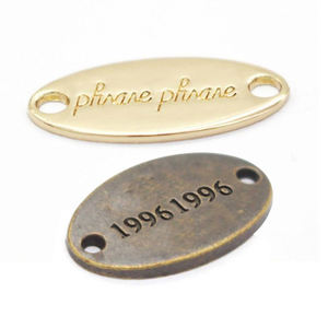 Etiquetas de metal grabadas con grabado personalizado, logo para ropa - Product Image 4