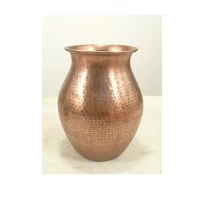 Maceta de diseño martillado de calidad Premium DE LA India, decoración exclusiva para el suelo de la boda, florero de latón para decoración del hogar - Product Image 1