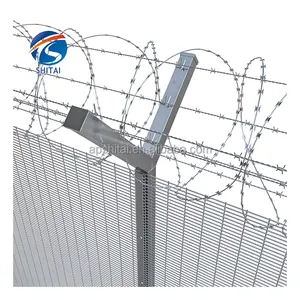 定制防切割358监狱围栏重型电焊丝围栏安全358围栏带操场铁丝网