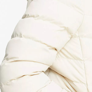 Chaqueta de burbujas de punto transpirable 100% para mujer ligera a un precio razonable para el servicio OEM de las estaciones de otoño e invierno - Product Image 6