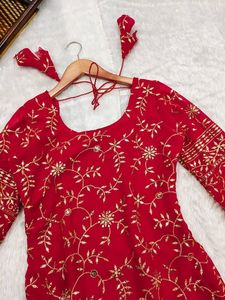 Vêtements de fête de luxe de qualité supérieure Vêtements ethniques Broderie en organza Costumes pakistanais et indiens d'Inde - Product Image 4