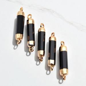 Charmes de pierres précieuses en onyx noir à double point plaqué or 18 carats-Connecteurs de pierres précieuses de forme cylindrique pour la vente en gros - Product Image 1