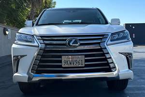Lexus LX 570 2017 (AUTOS DE SEGUNDA MANO) - Product Image 5