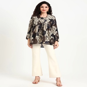 Ensemble short 2 pièces en coton 100% à imprimé floral vintage, col carré, décontracté, pour la plage, respirant, écologique, séchage rapide - Product Image 1