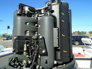 Motor marino fuera de borda de 350hp, usado en buen estado, con pocas horas de uso. - Product Image 4