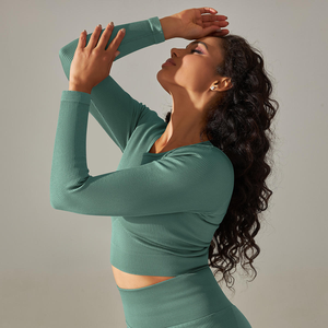 Conjunto de Shorts Deportivos y Sujetador Deportivo sin Costuras para Mujer |   Conjunto Deportivo de Alta Elasticidad |   Ropa Deportiva Personalizada con Logotipo, Ropa Deportiva de Verano - Product Image 6