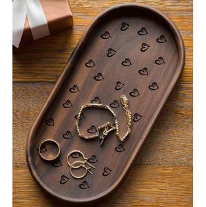 Plateau ovale en bois artisanal avec gravure florale, plateau de service décoratif pour la table à manger, la console, le style et l'art à la maison - Product Image 5