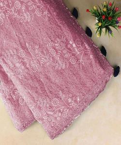 Saree en soie avec chemisier Surat de créateur Matériel de sari indien Bollywood avec chemisier Grossiste Saree Alphanumero de couleur noire - Product Image 3