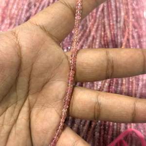 Cuentas Redondas Lisas de Espinela Rosa Fina 100% Natural de Alta Calidad de 3 mm a 4 mm para la Elaboración de Joyas Elegantes - Product Image 2