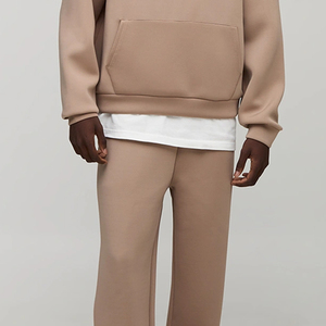 Survêtement pour homme en coton/polyester durable, respirant, avec logo personnalisé imprimé, coupe ample pour plus de confort, prix abordable. - Product Image 3