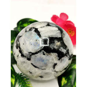 Grande sphère/boule de pierre de lune naturelle - sculptures faites à la main - énergie/chakra/reiki - 3 pouces (7,5 cm) de diamètre et 0,80 kg (1,76 lb) - Product Image 2