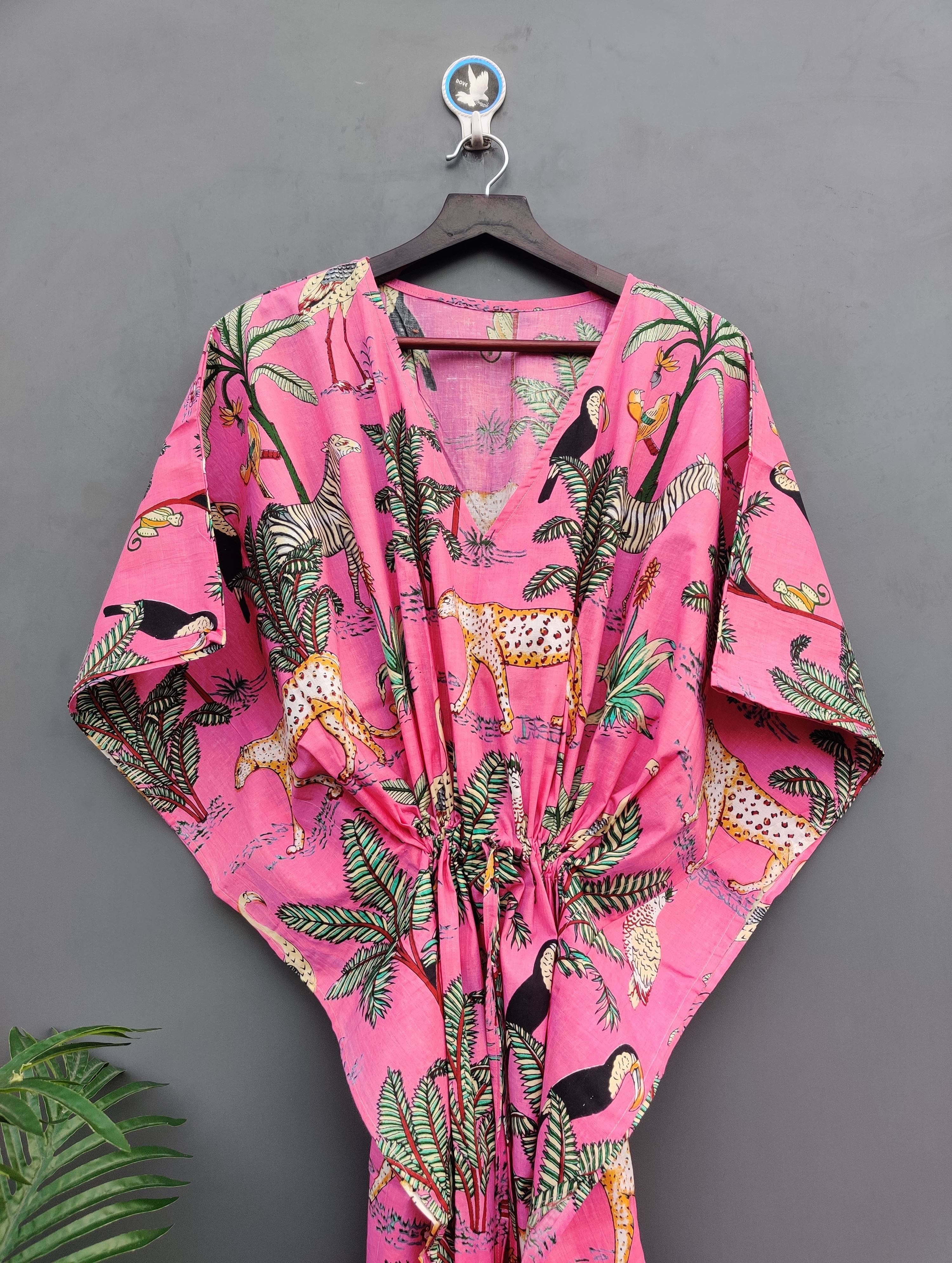 สีแดงม่วง