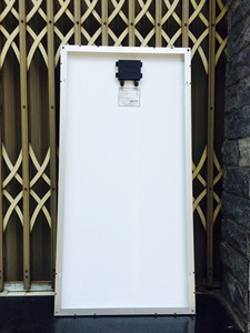 Panneau solaire polycristallin 100W fabriqué au Vietnam avec système d'énergie SPV100P à cellules solaires allemandes - Product Image 3