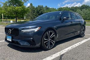 รถยนต์ Volvo V90 T6 R-Design AWD ปี 2021 สภาพดีเยี่ยม เครื่องยนต์ 4 สูบ Twincharged 316 แรงม้า สี Denim Blue Metallic - Product Image 2