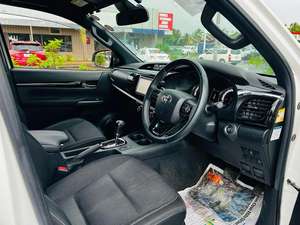 โตโยต้า ไฮลักซ์ ปี 2020 มือสอง สภาพดี พวงมาลัยขวา - Product Image 6