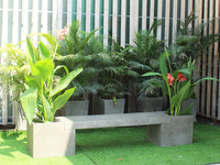 Banc d'extérieur moderne et léger en béton avec 2 jardinières pratiques, écologique et résistant à l'eau pour jardins, parcs et patios