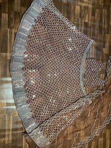 Nuevo Bollywood Georgette Lehenga con trabajo bordado y blusa de diseñador para boda y fiesta o festival 2024 - Product Image 3