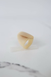 Anillo de Cuerno de Búfalo Pulido, Joyería para Fiestas, Bodas y Aniversarios, Color Natural, Gran Venta - Product Image 4