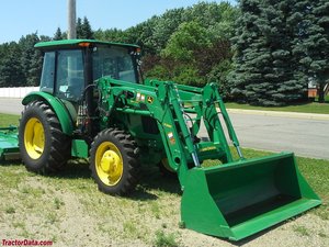 Tracteurs agricoles d'occasion John Deere 4066R avec moteur et boîte de vitesses, livraison rapide, en stock, prix abordable, disponibles à la vente - Product Image 4
