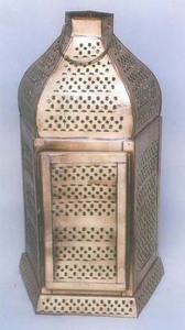 Lanterne à bougie de conception artisanale, qualité durable, lanterne en métal pour la décoration de mariage, article d'utilisation - Product Image 5