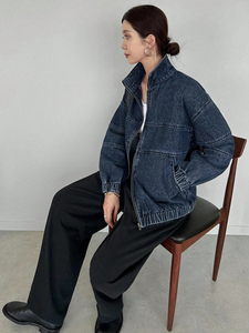 Chaqueta Vaquera de Mujer con Mangas Largas de Tela Suave y Cómoda, Puños con Botones, Estilo Casual, con Dos Bolsillos - Product Image 4