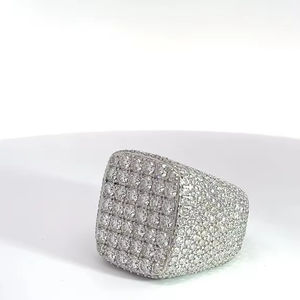 แหวนเพชรสไตล์ฮิปฮอปประดับเพชรสำหรับผู้ชายรูปสี่เหลี่ยมขนมเปียกปูนทำจากสเตนเลสมีเพชรรูปพรรณที่ผ่านการรับรองด้านแฟชั่น - Product Image 1