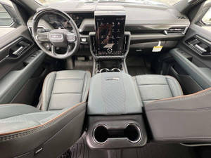 GMC Yukon AT4 2026 IMPECABLE - Product Image 5