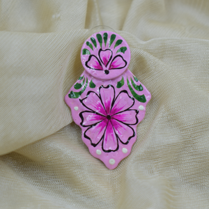 Dernière mode peinture à la main design occidental finition mate dorée meenakari fête cerceau en laiton boucle d'oreille pour filles et femmes - Product Image 5