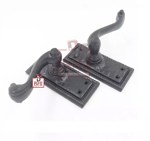 Poignée de porte à levier noir en fonte sur plaque Poignée à mortaise avec serrure Poignée de porte sur plaque Meubles de maison Poignée de porte sur plaque - Product Image 4